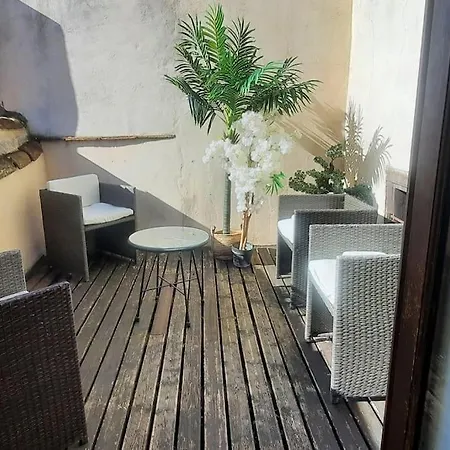 Emplacement N°1+terrasse Vue+cité+trivalle+clim *