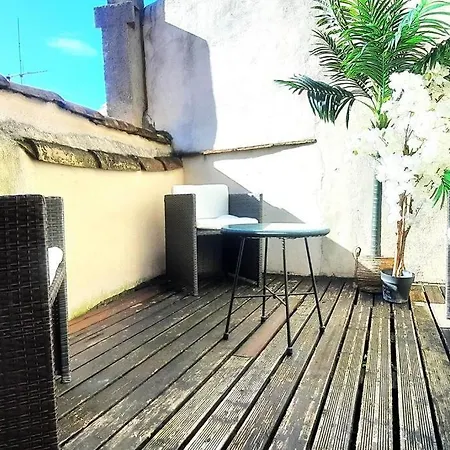 Emplacement N°1+terrasse Vue+cité+trivalle+clim Apartamento *